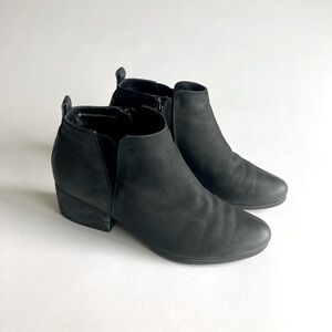 Blondo Black Waterproof Leather Heeled Ankle Boots size 8